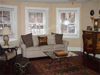 Luxury Living Savannah Hotel Interior photo